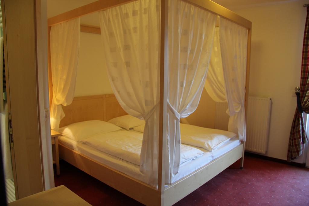 Hotel Hanny Больцано Екстер'єр фото