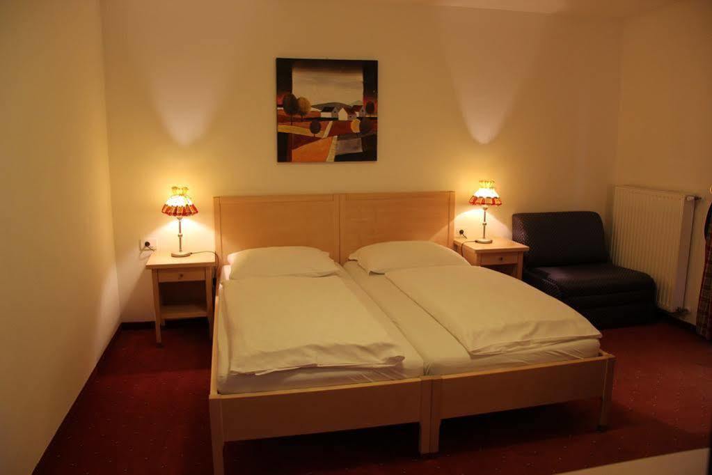 Hotel Hanny Больцано Екстер'єр фото